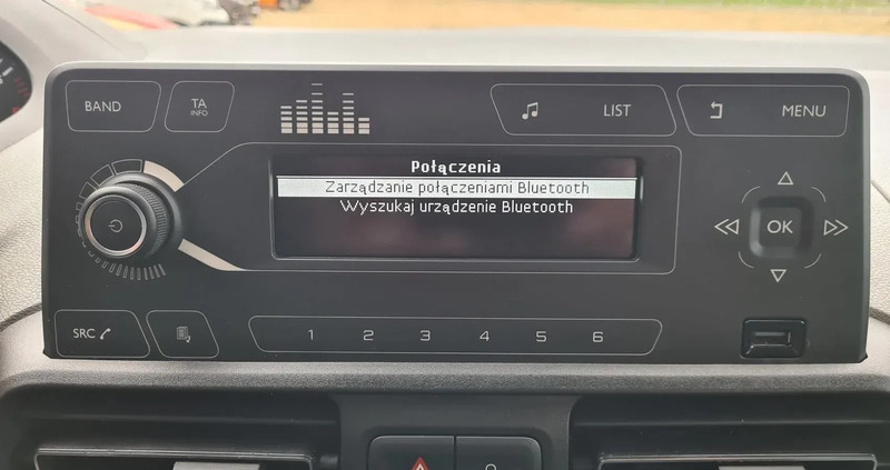 Peugeot Rifter cena 58900 przebieg: 147000, rok produkcji 2019 z Częstochowa małe 277